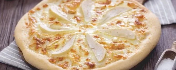 Пицца с грушей и сыром бри рецепт